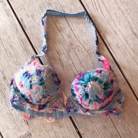 32B VS PINK Date Convertible Halter Push-Up Bra - Picture 2 of 5